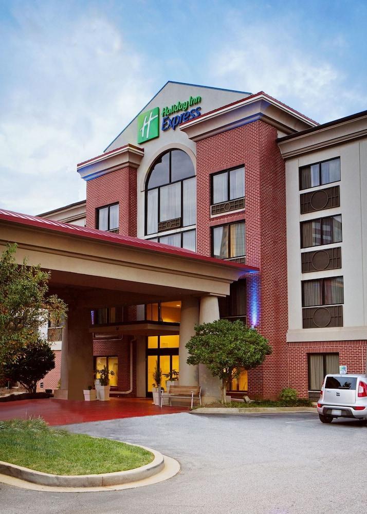 Holiday Inn Express & Suites Greenville-Downtown By Ihg Exterior foto