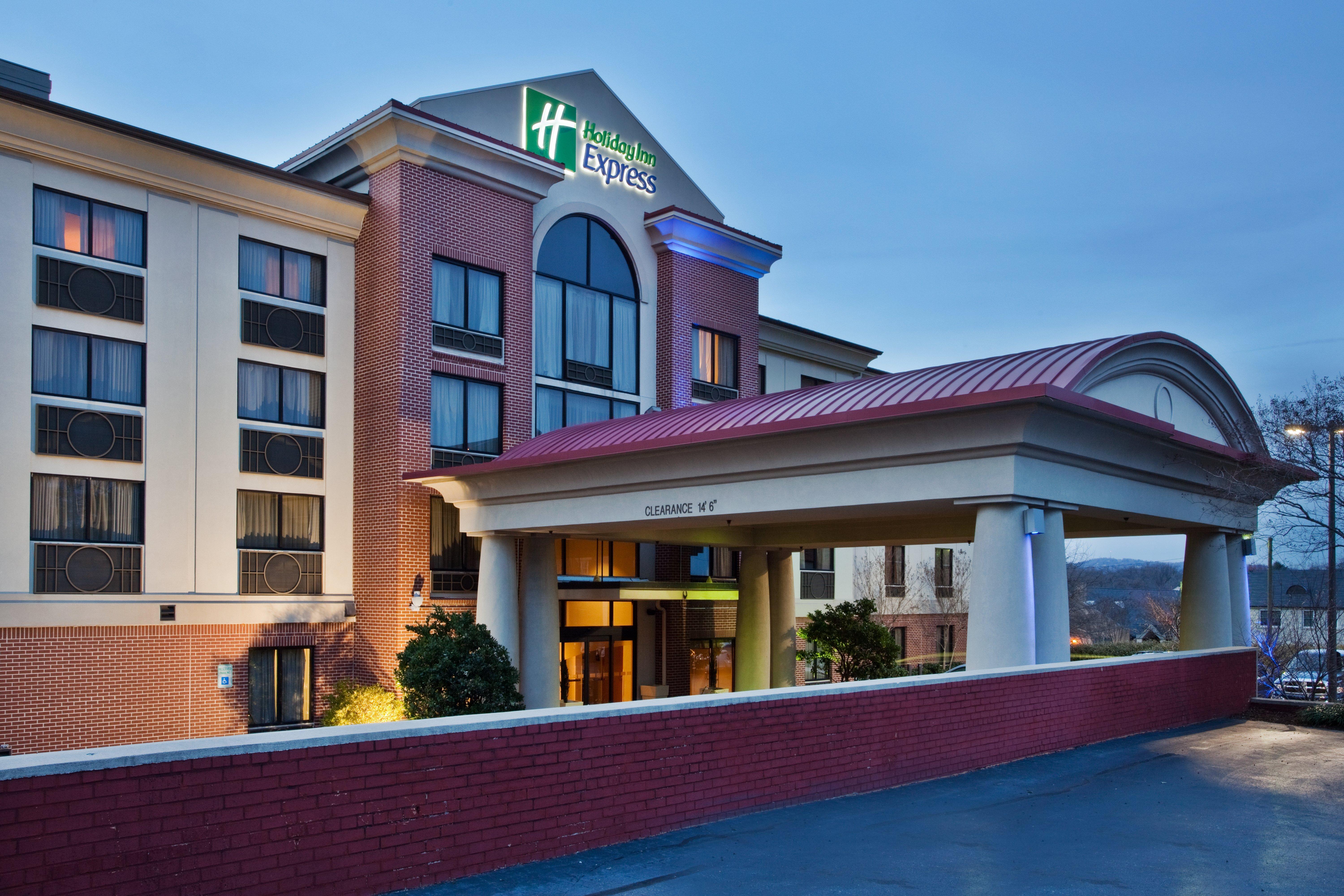 Holiday Inn Express & Suites Greenville-Downtown By Ihg Exterior foto